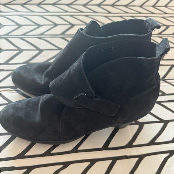 Arche black heeled ankle bootie size 41 - Picture 1 of 8